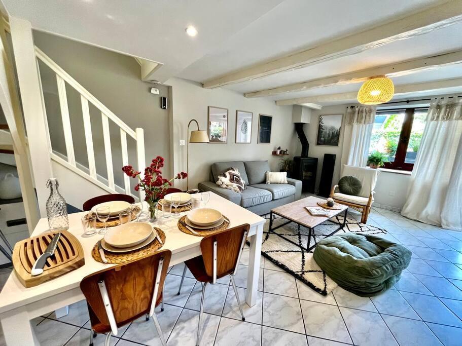 Maison De Village Messery ภายนอก รูปภาพ